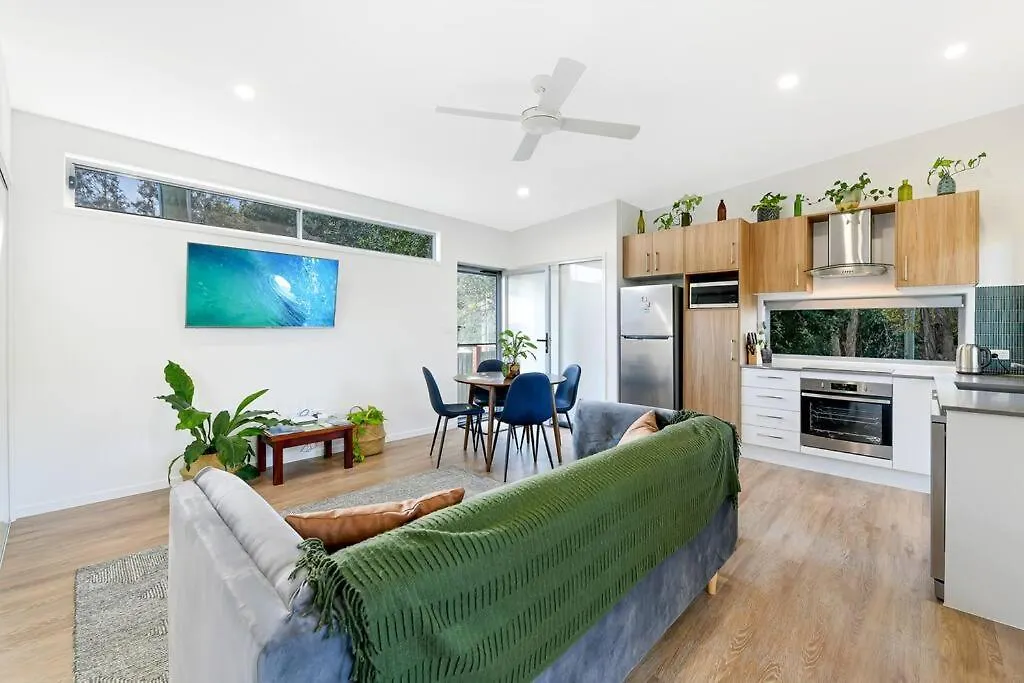 Beach House With Spa Among The Trees Coolum Beach