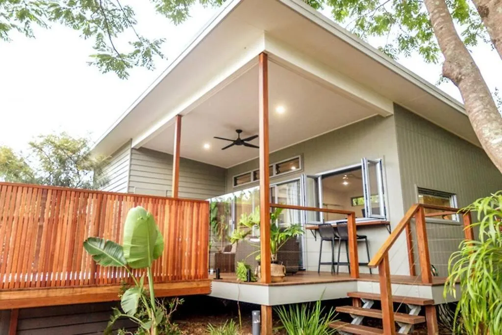 Beach House With Spa Among The Trees Coolum Beach 0*,