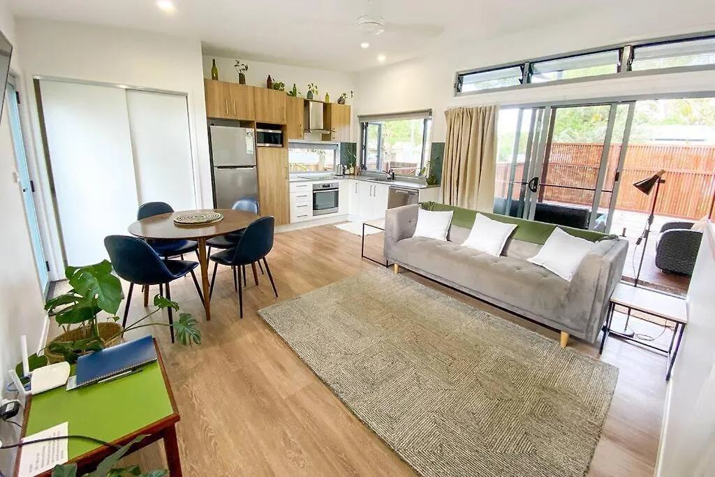 Beach House With Spa Among The Trees Coolum Beach Holiday home